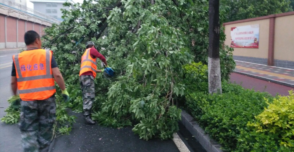 雷電